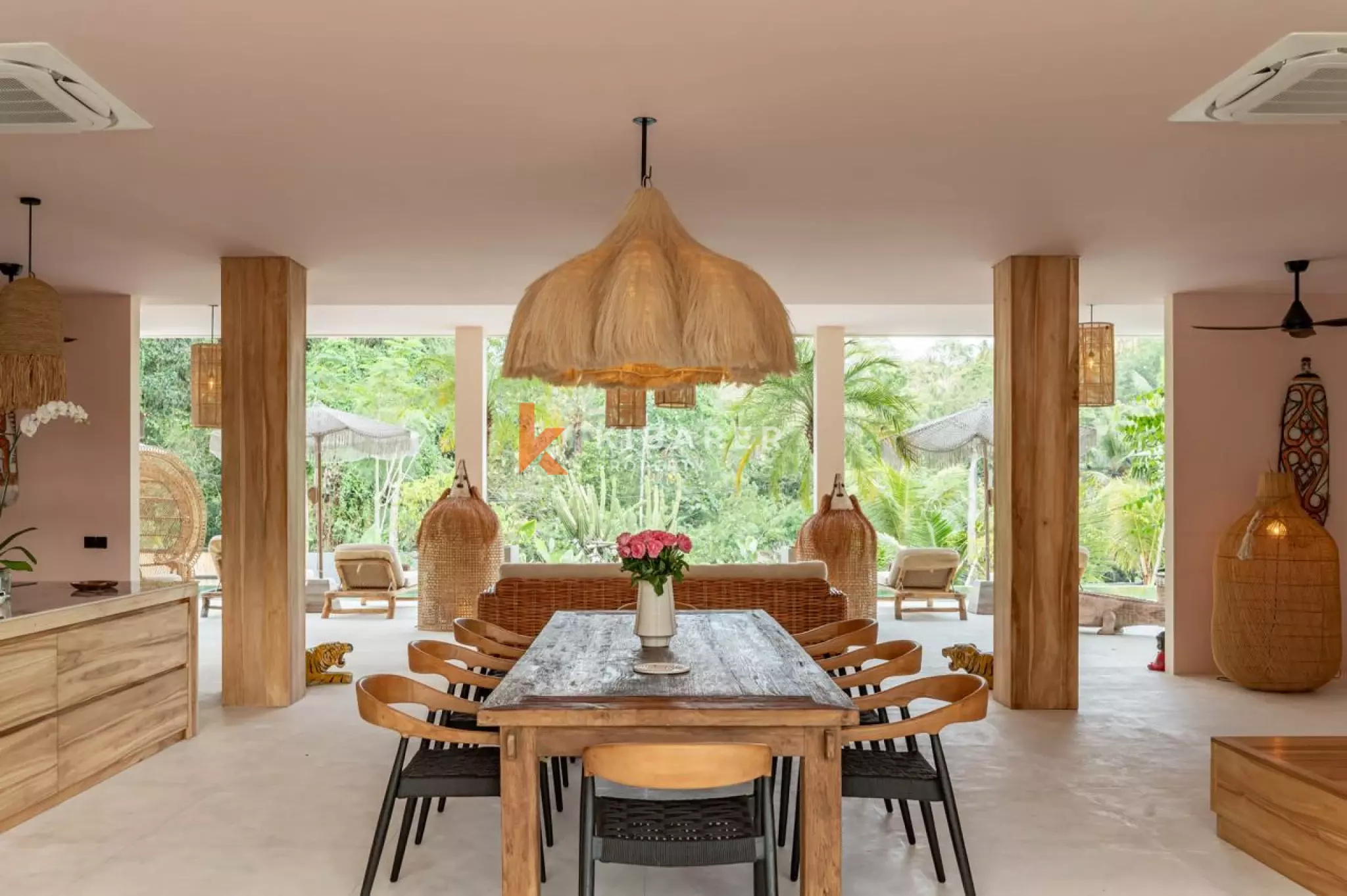 Luxurious Four-Bedroom Tropical Villa with Spacious Private Pool in Tabanan — image 13