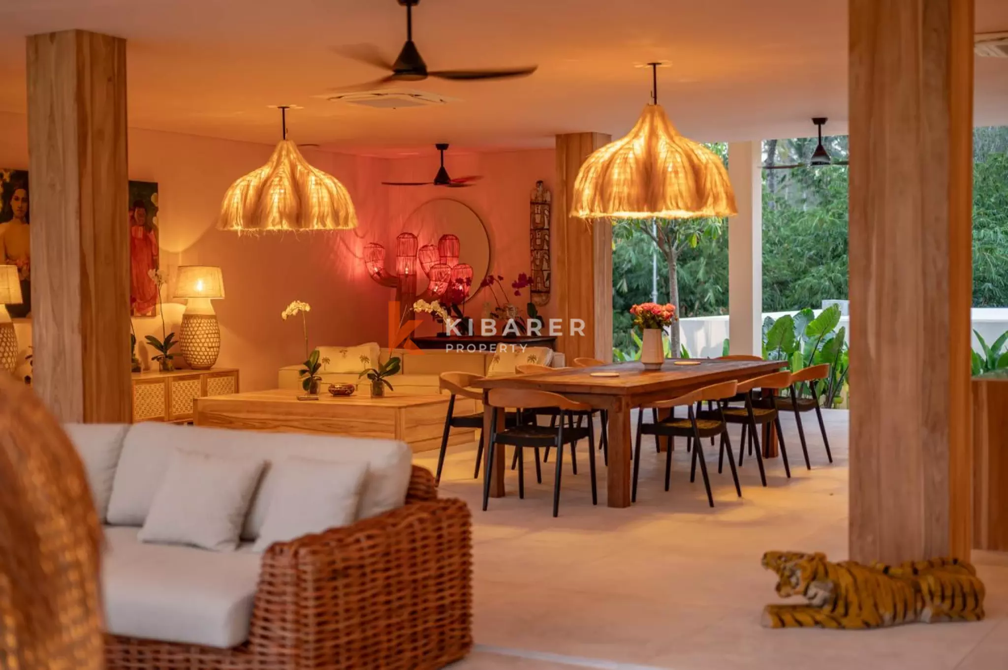 Luxurious Four-Bedroom Tropical Villa with Spacious Private Pool in Tabanan — image 14