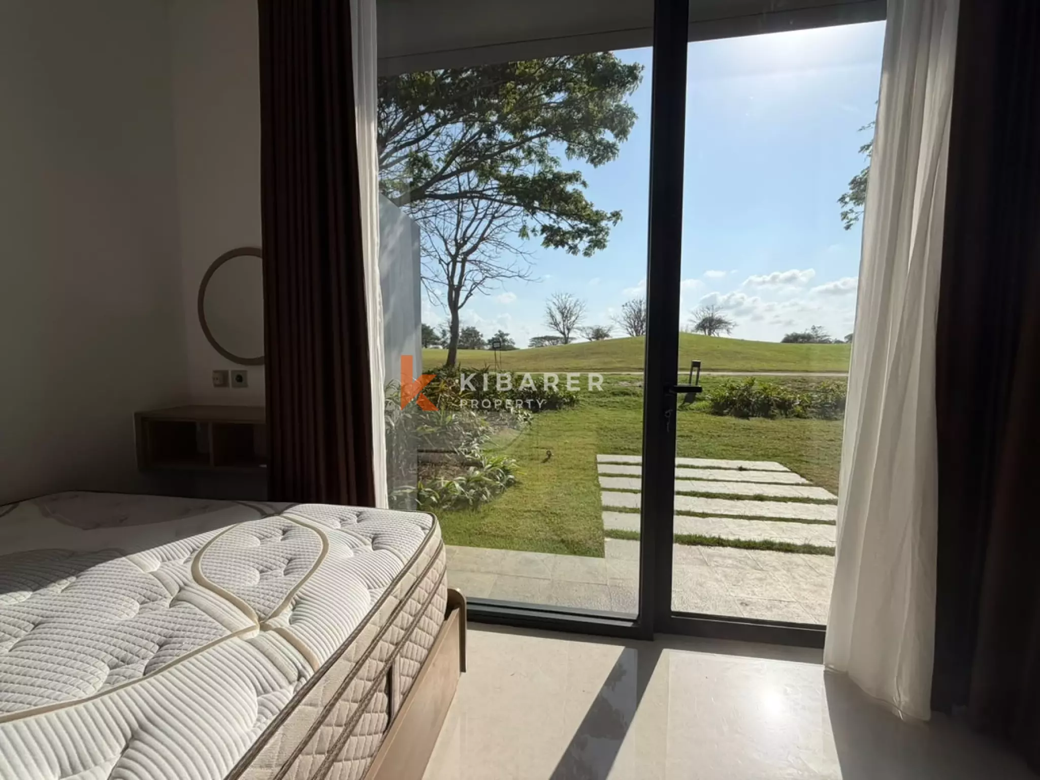 Luxury Three-Bedroom Villa with Private Pool and Golf Course View in Pecatu — image 18