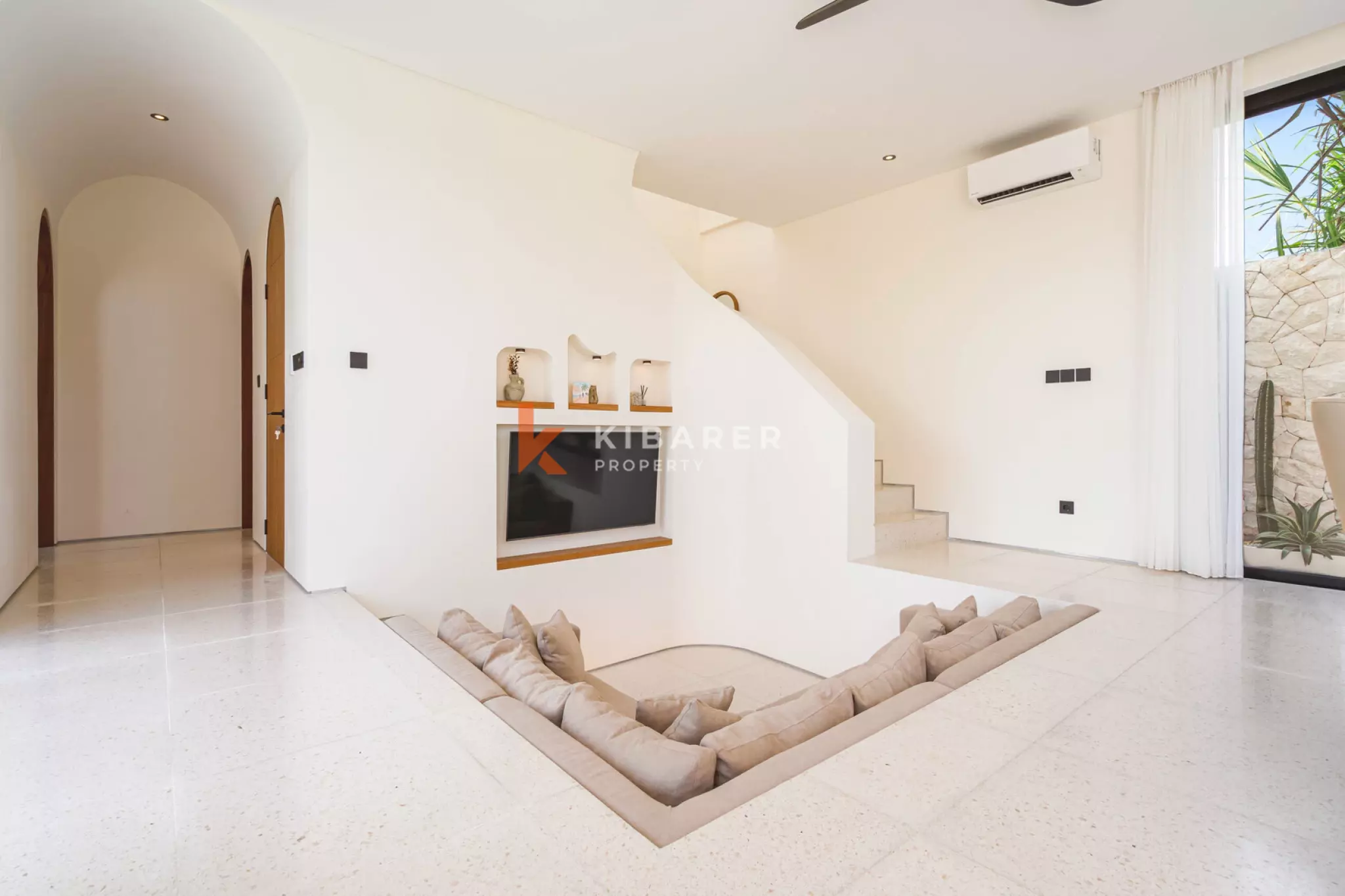 Two-Bedroom Mediterranean Villa with Wellness Area and Rooftop in Munggu — image 7