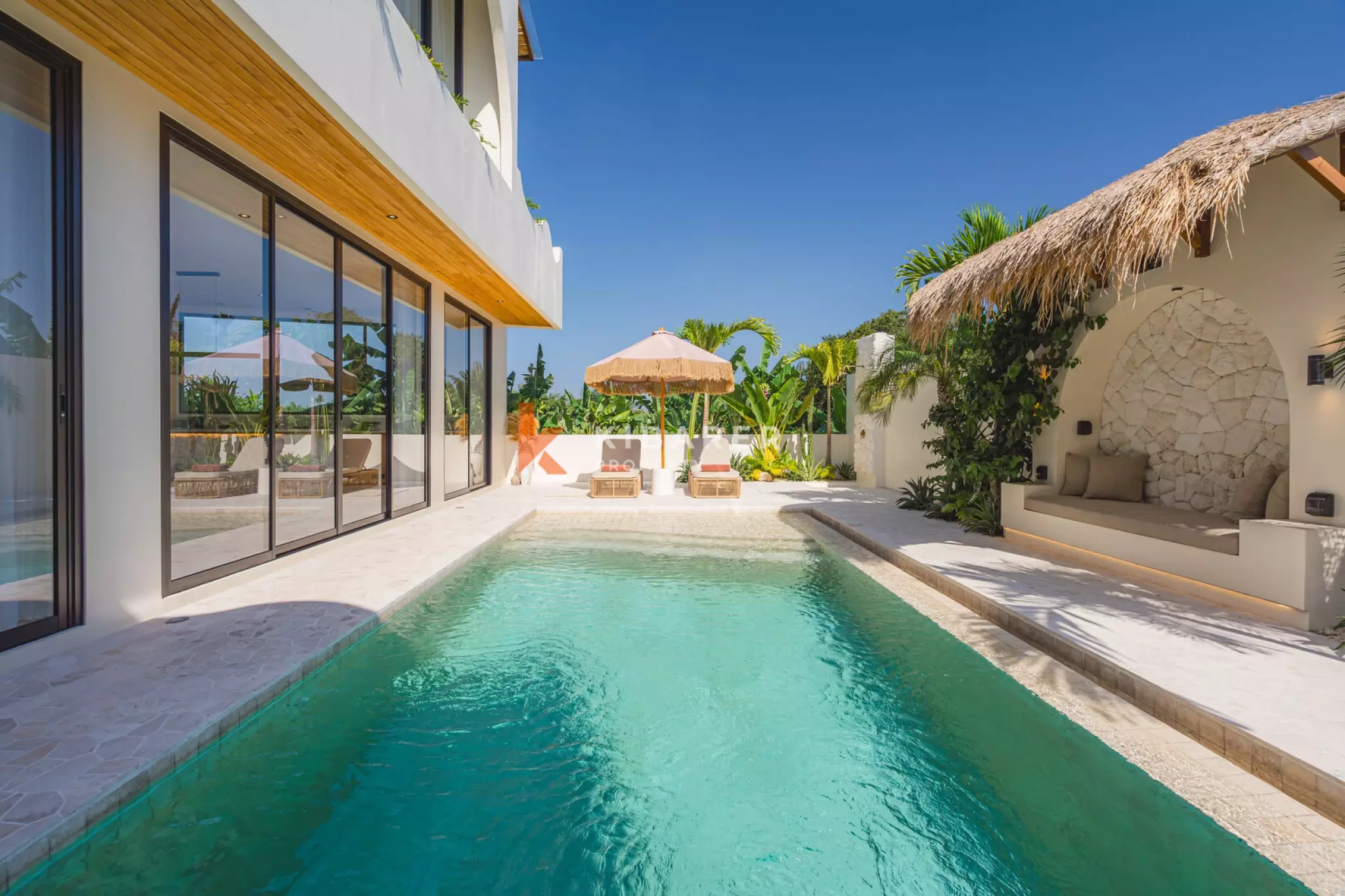 Two-Bedroom Mediterranean Villa with Wellness Area and Rooftop in Munggu — image 2