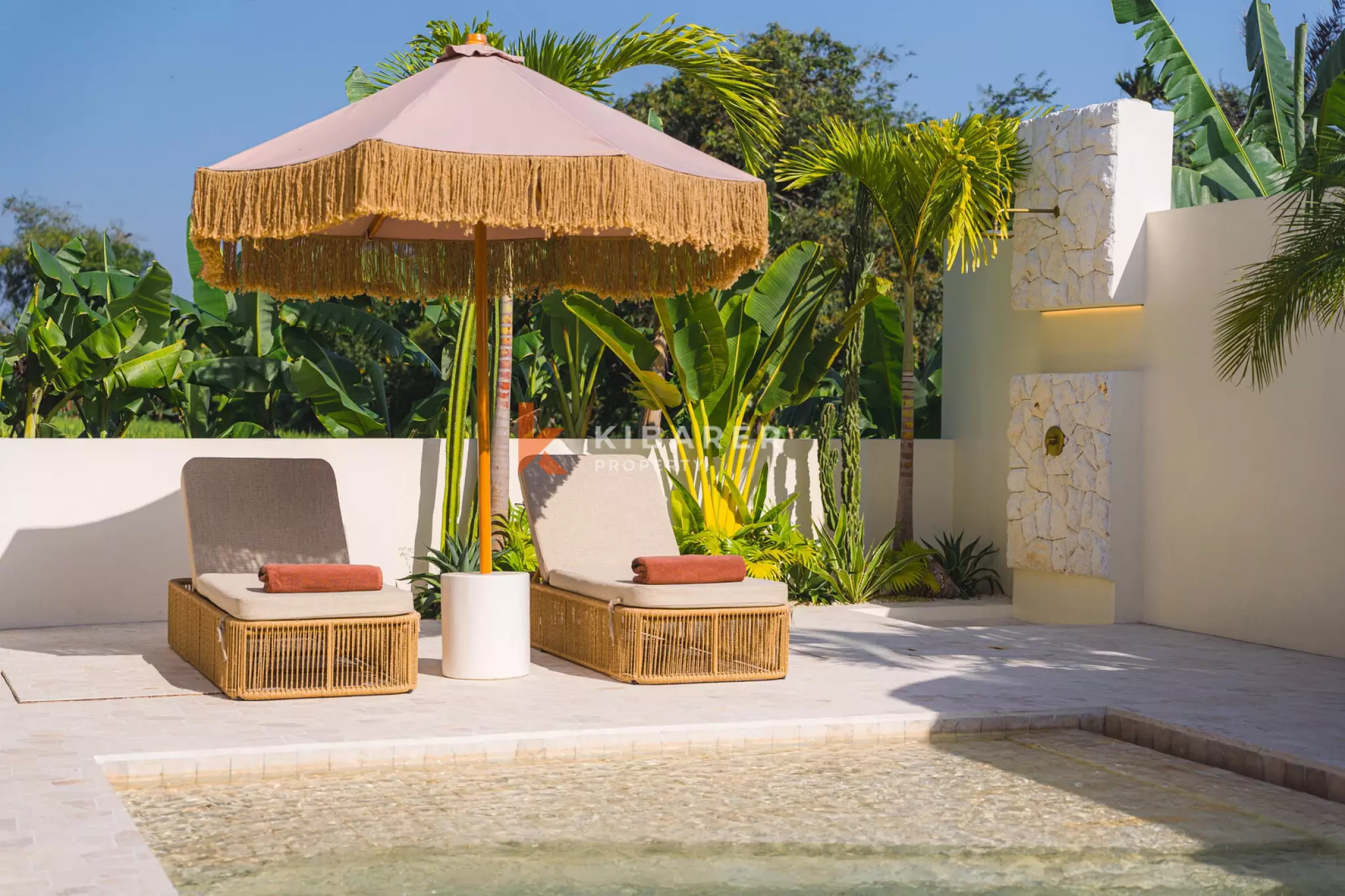 Two-Bedroom Mediterranean Villa with Wellness Area and Rooftop in Munggu — image 3