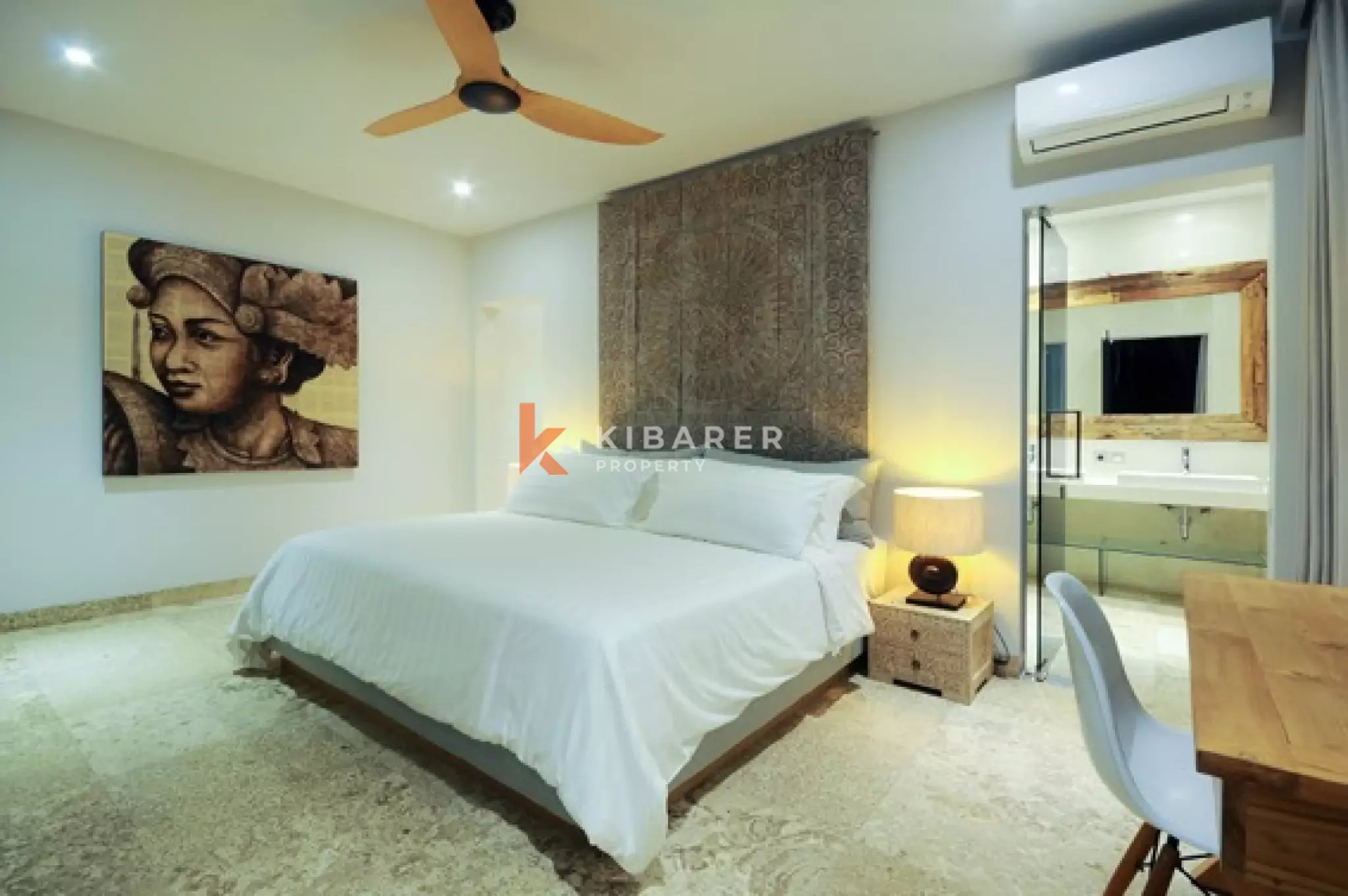 Modern Five-Bedroom Villa with Spacious Rooftop in Canggu — image 18