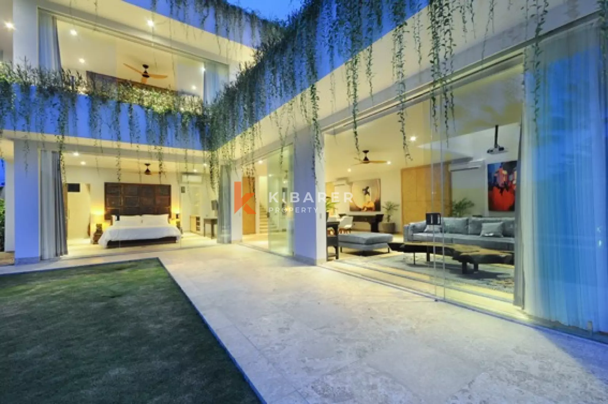 Modern Five-Bedroom Villa with Spacious Rooftop in Canggu — image 2