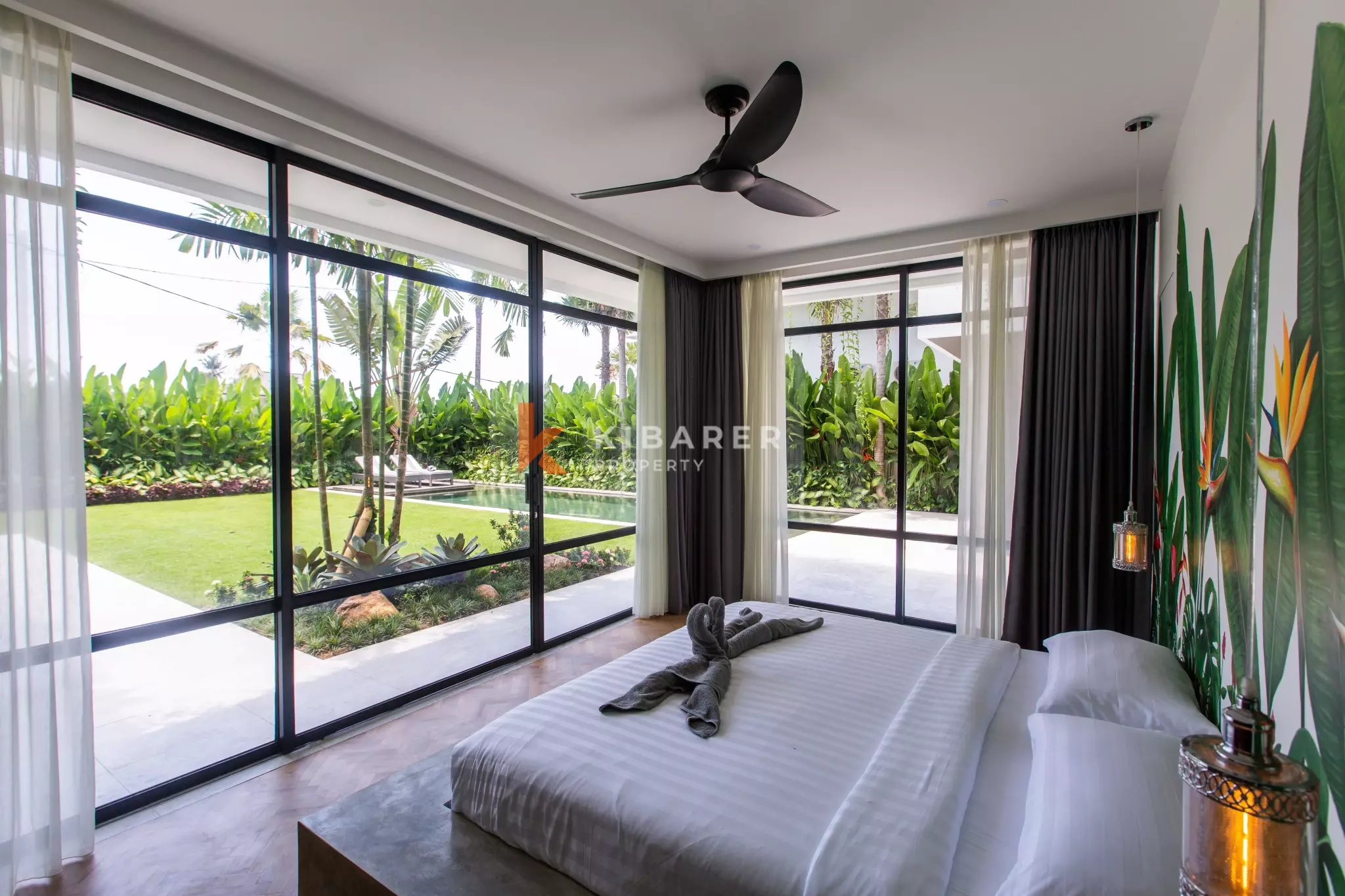 Contemporary Luxury Five-Bedroom Villa with Spacious Pool in Canggu — image 19