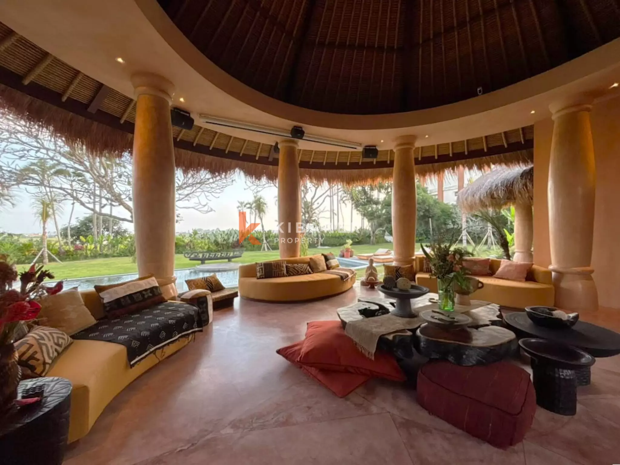 Tropical Residence with Charming Architecture – Five-Bedroom Villa with Spacious Garden in Seseh — image 7