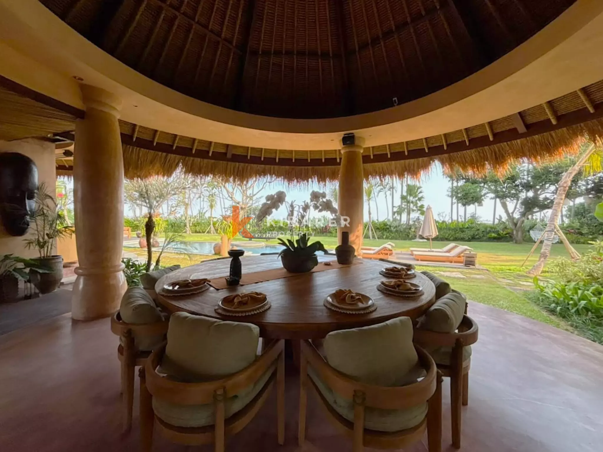 Tropical Residence with Charming Architecture – Five-Bedroom Villa with Spacious Garden in Seseh — image 10