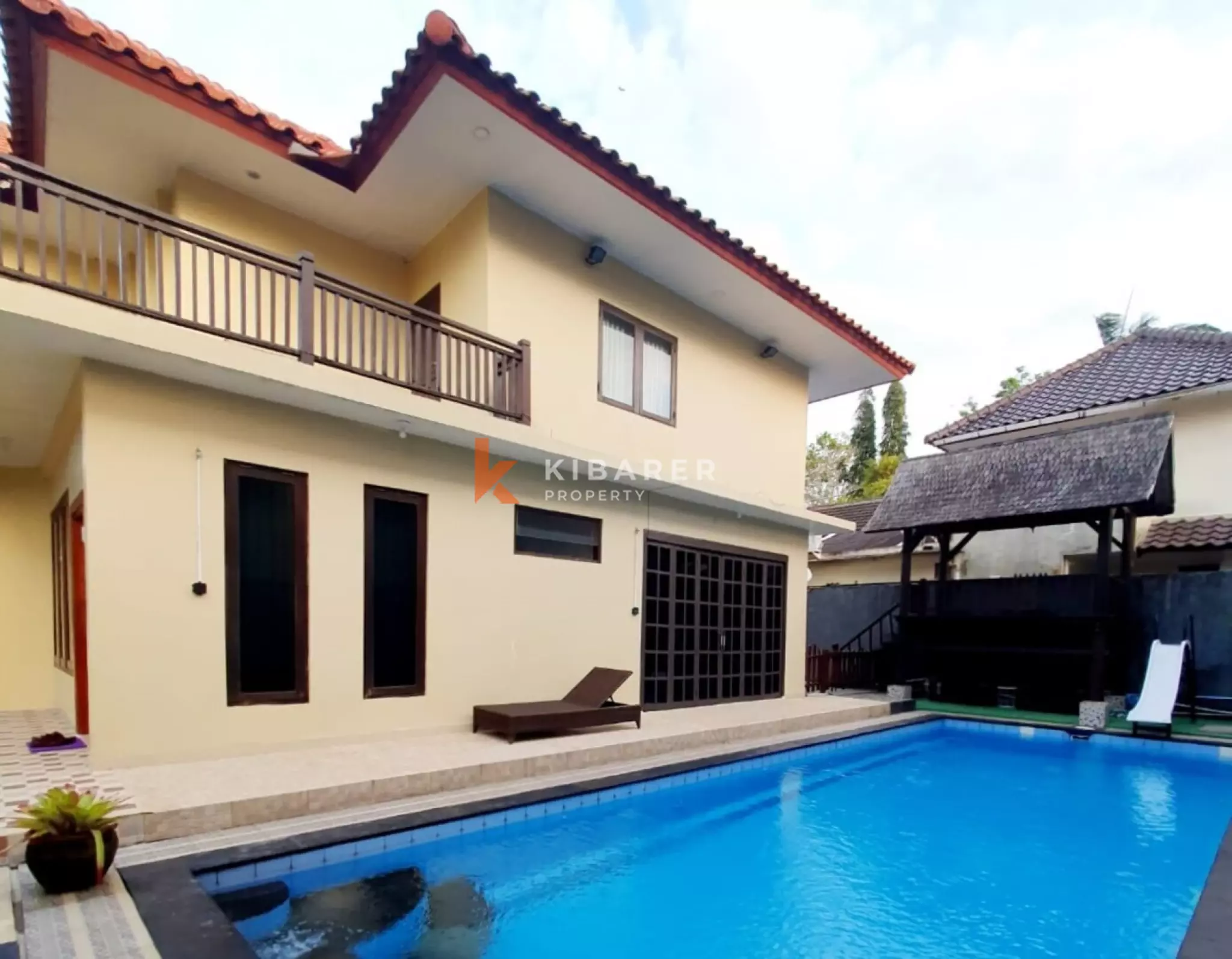 The Jimbaran House – Spacious Residence with Four Bedrooms and Swimming Pool — image 1