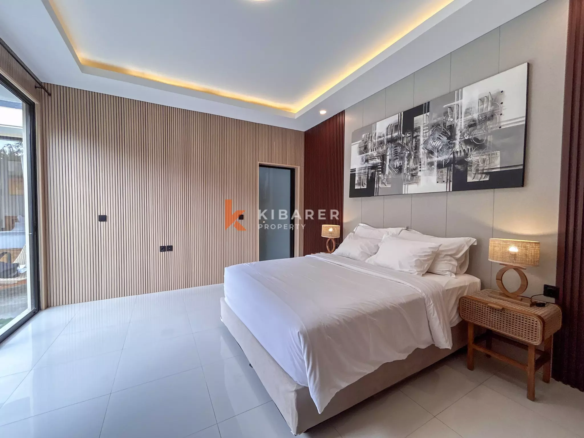 Charming Modern Two-Bedroom Villa with Swimming Pool in Padonan — image 6