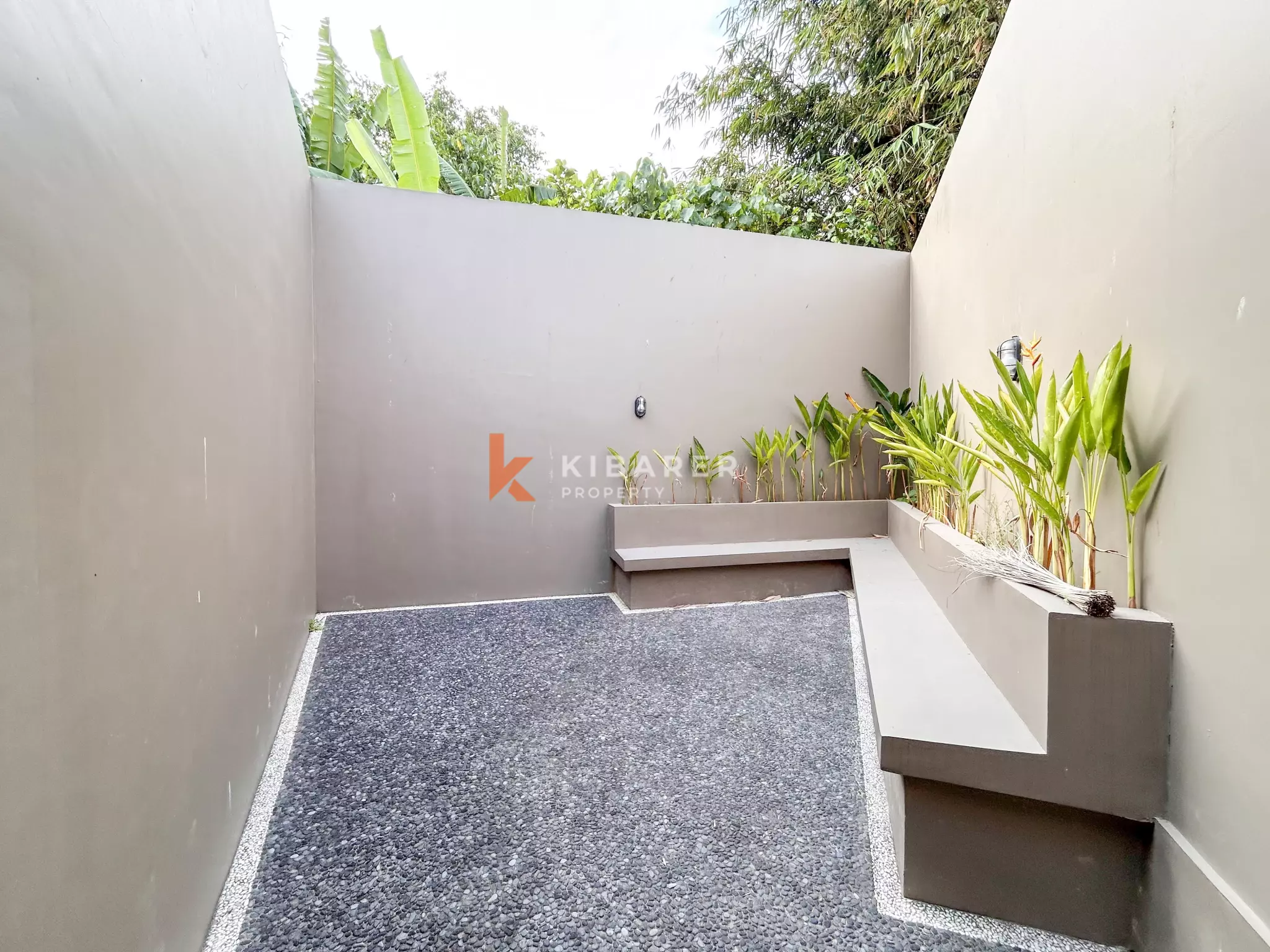 Charming Modern Two-Bedroom Villa with Swimming Pool in Padonan — image 14