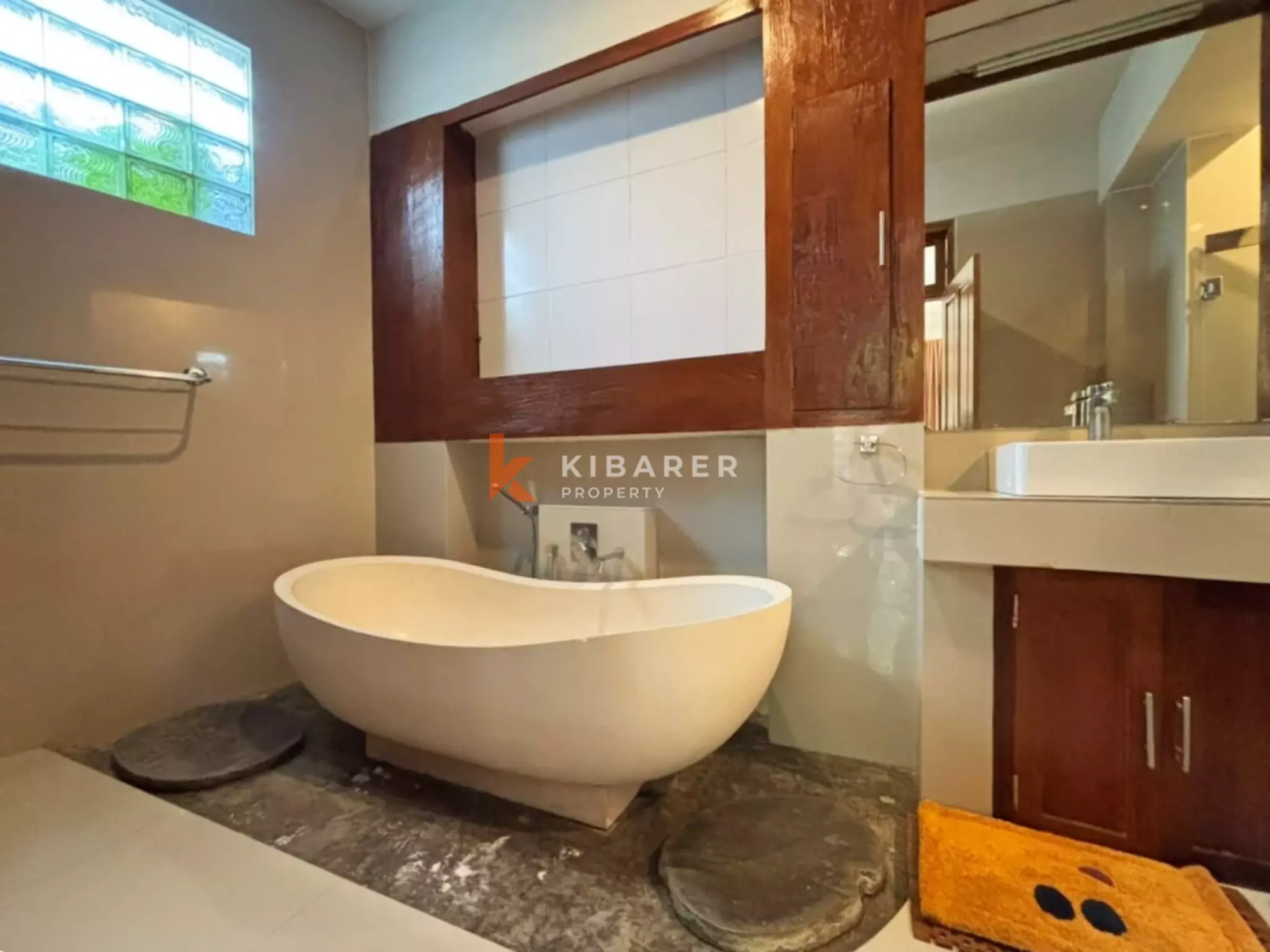 The Green House – Modern Villa with Three Bedrooms in Munggu — image 19