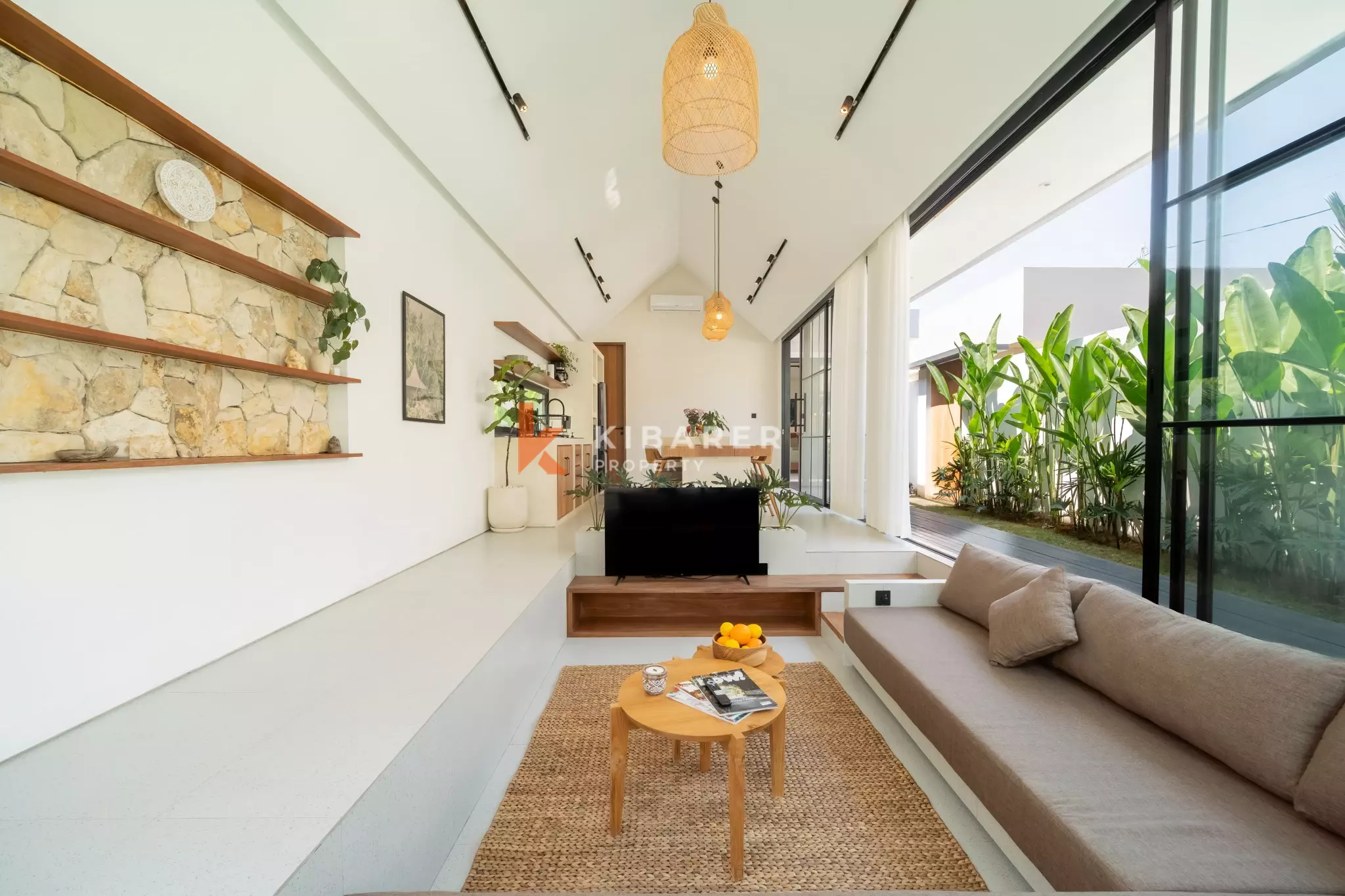 Stylish Two-Bedroom Villa with Private Pool in Kedungu — image 7