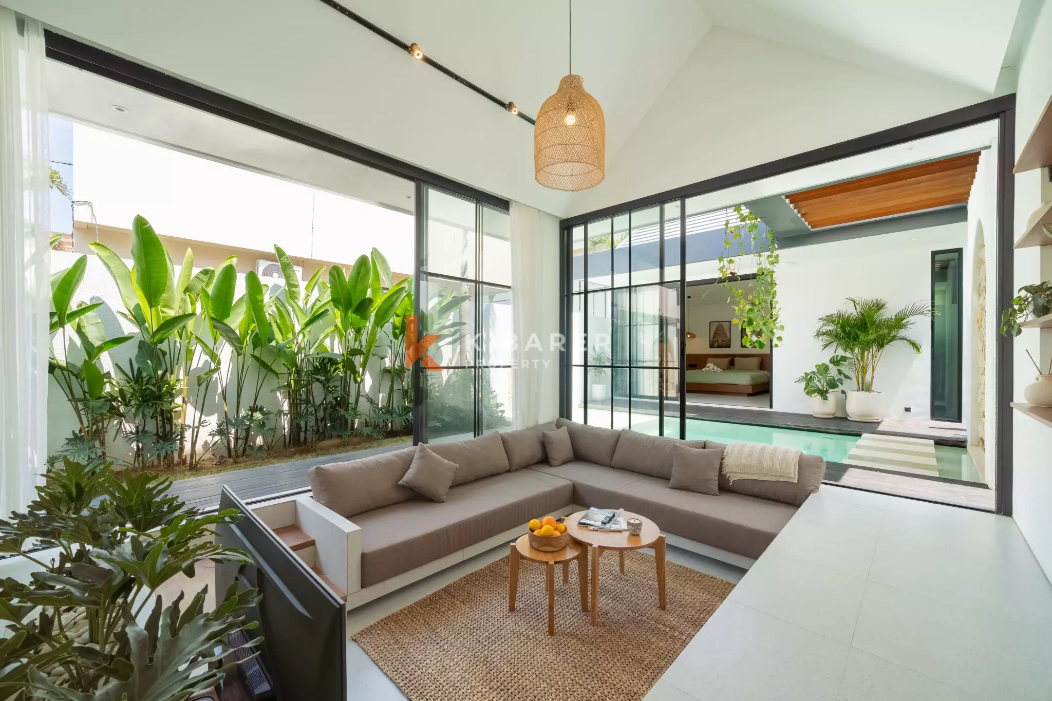 Stylish Two-Bedroom Villa with Private Pool in Tabanan — image 4