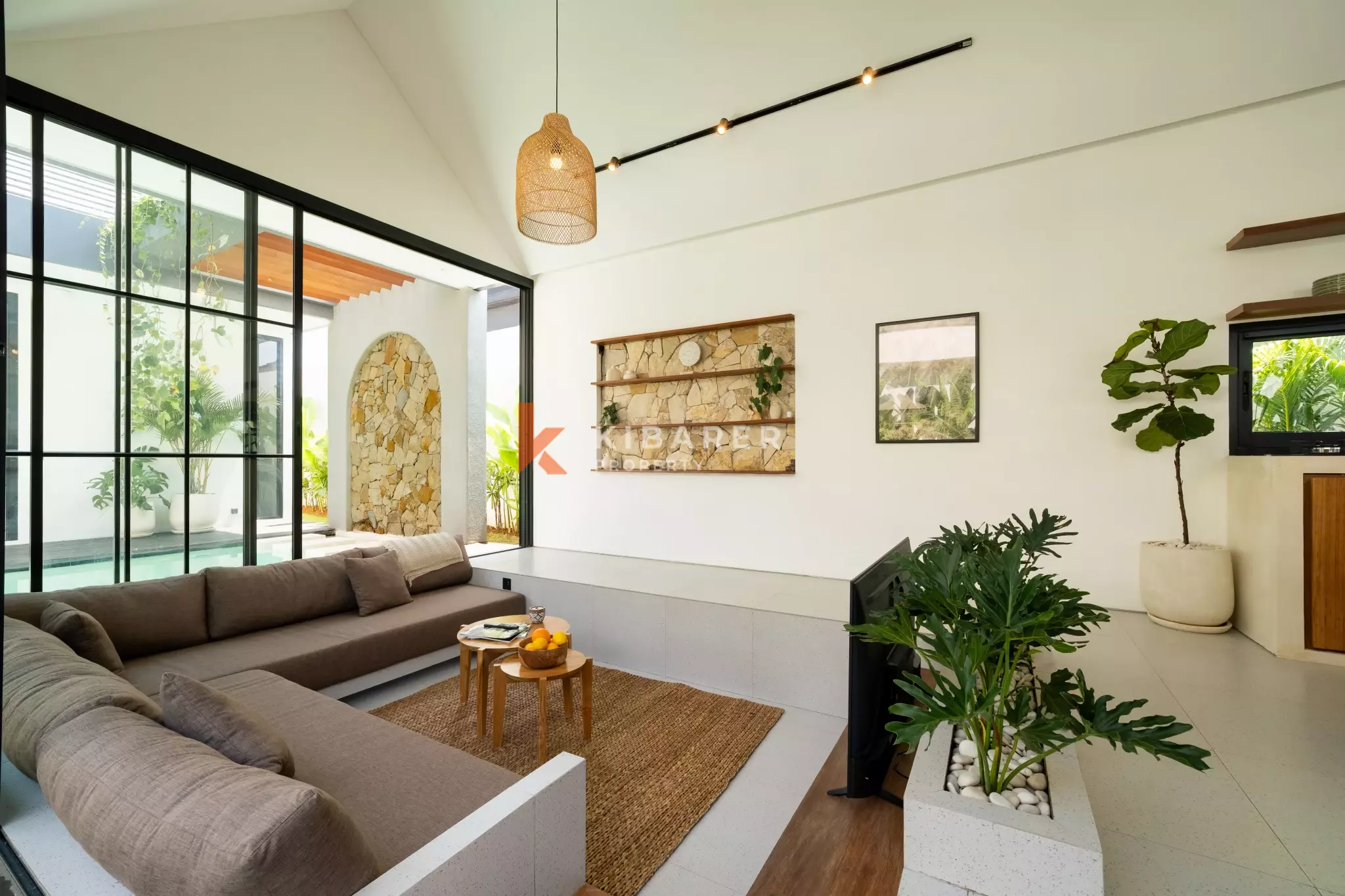 Stylish Two-Bedroom Villa with Private Pool in Tabanan — image 8