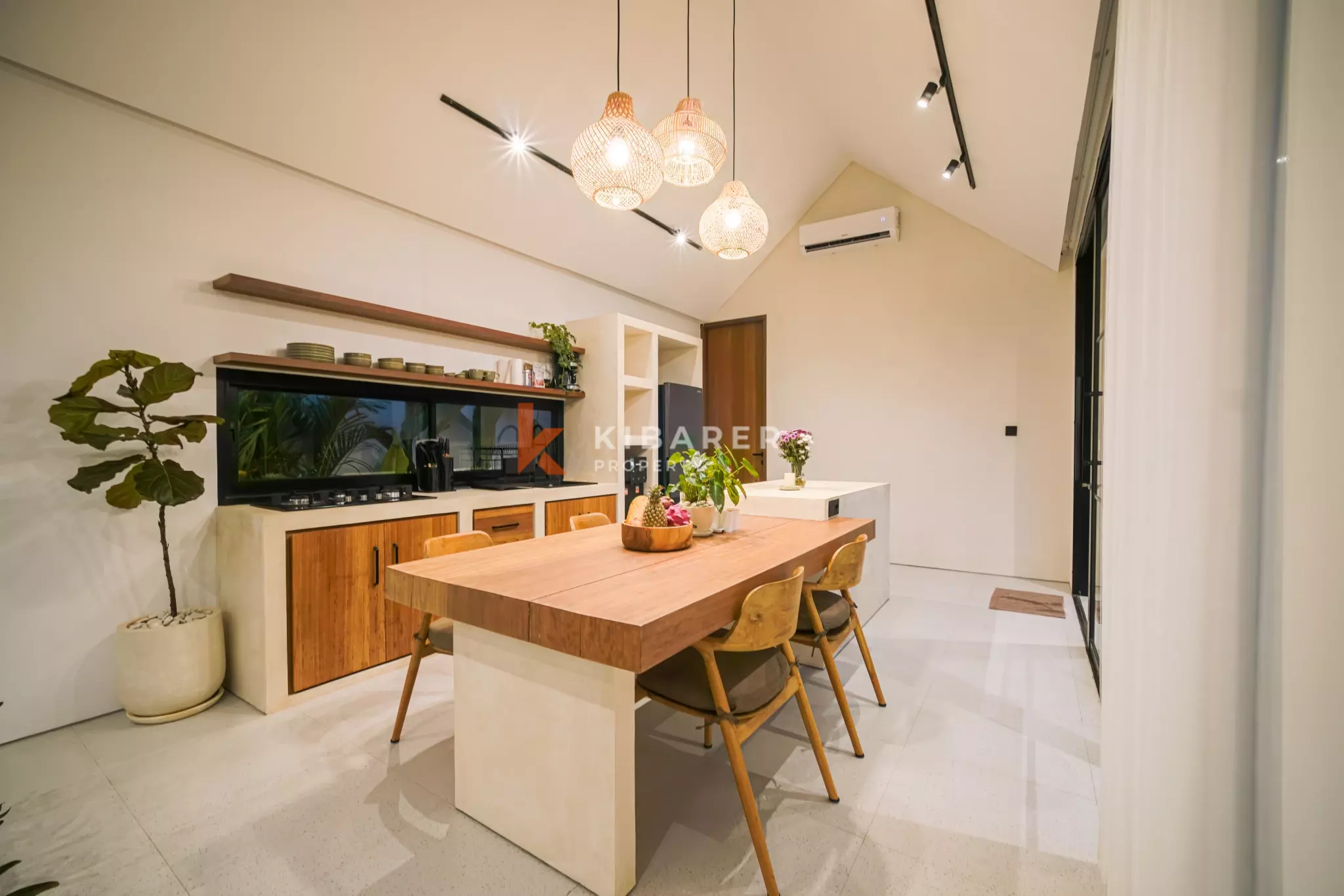 Stylish Two-Bedroom Villa with Private Pool in Kedungu — image 6