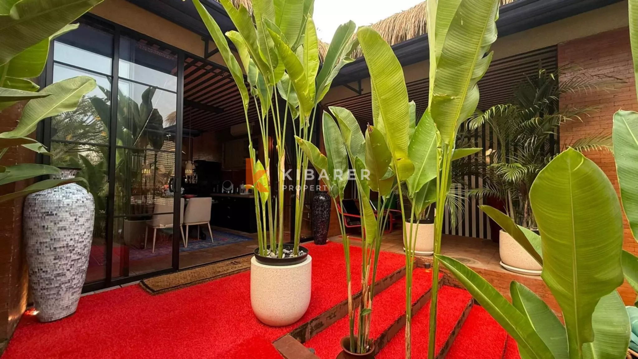 Tropical Five-Bedroom Villa with Private Jacuzzi in Kayu Tulang — image 7