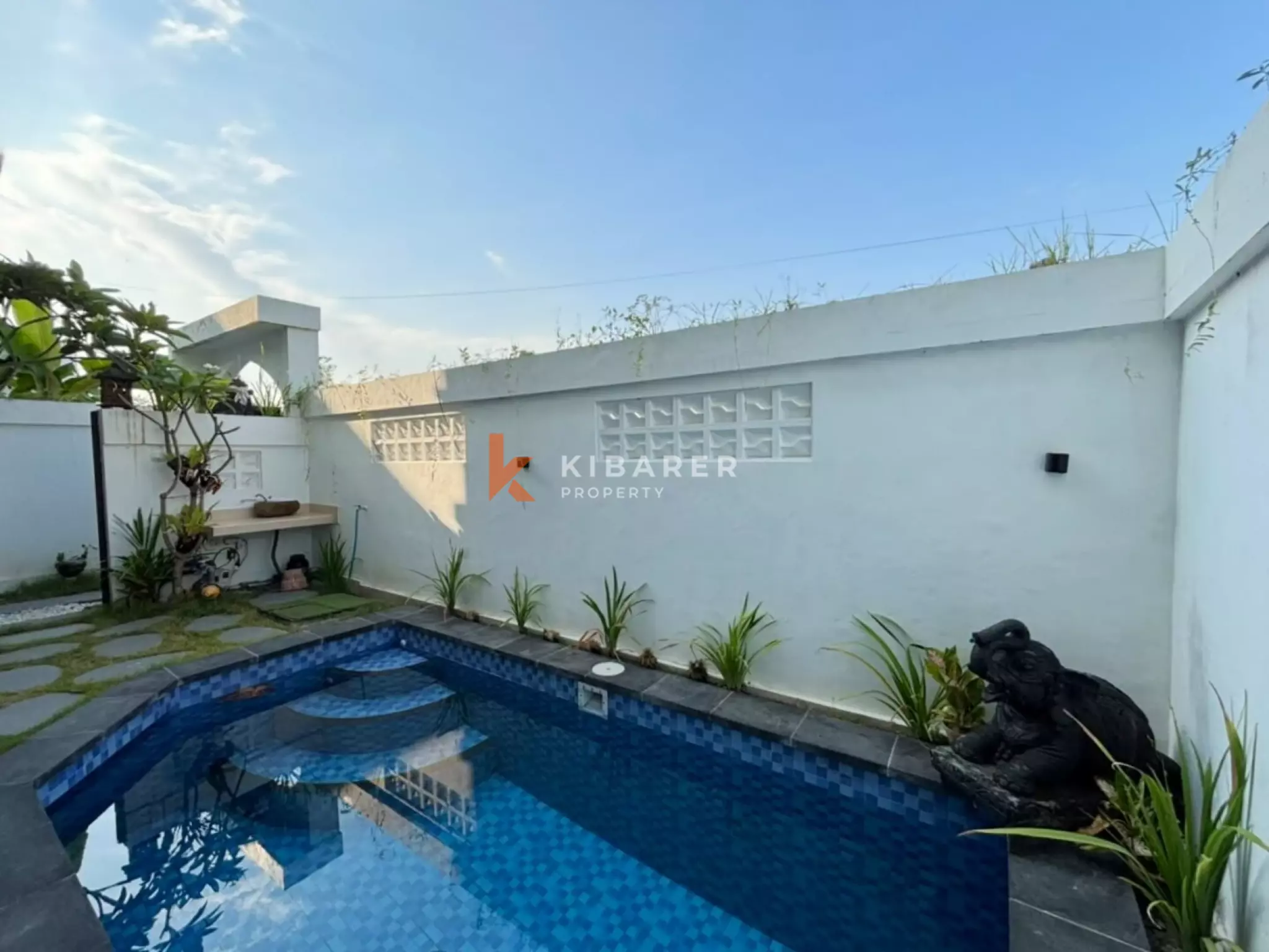 Rooftop Villa with 2 Bedrooms Unfurnished in Tumbak Bayuh — image 7
