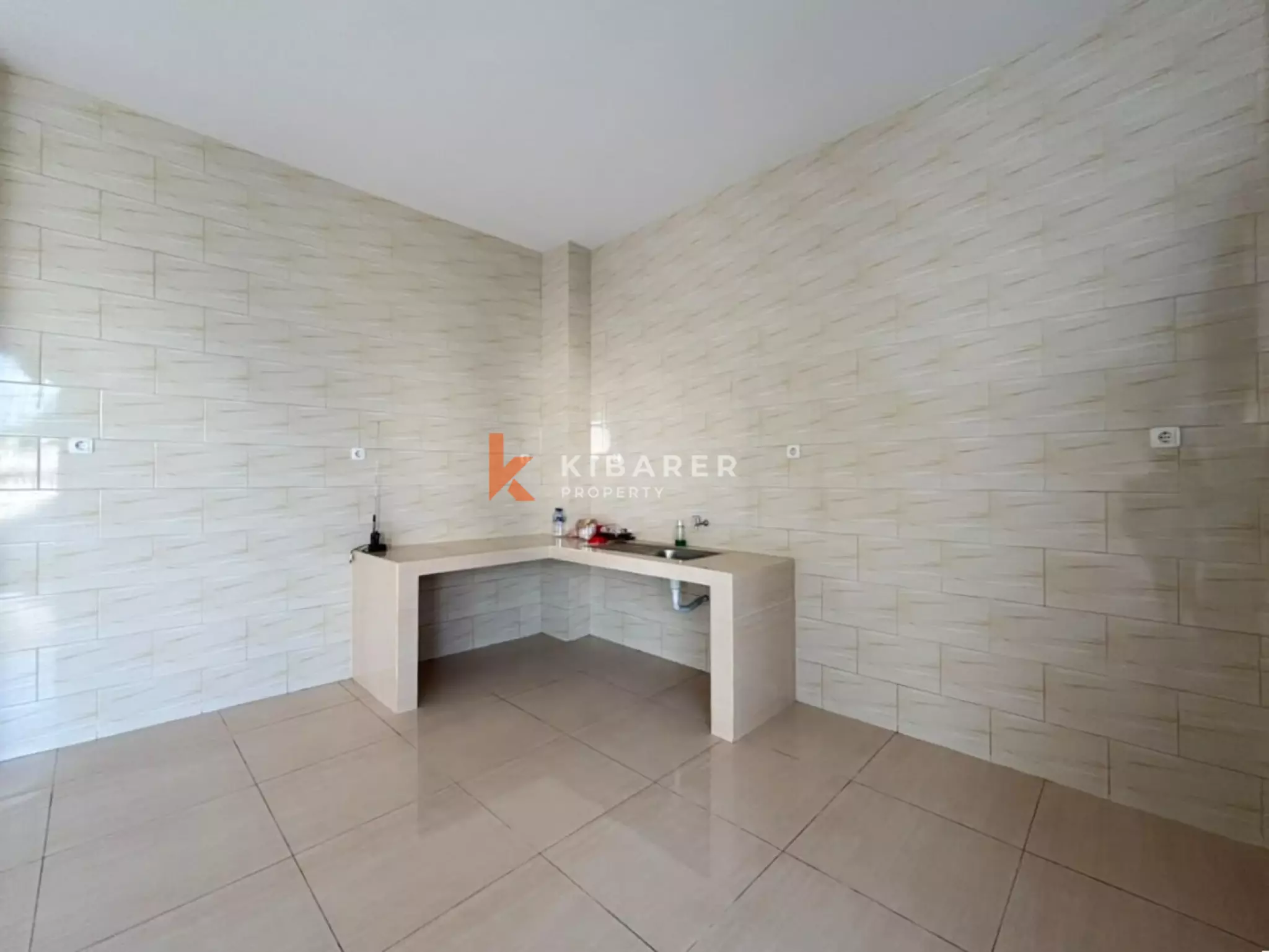 Rooftop Villa with 2 Bedrooms Unfurnished in Tumbak Bayuh — image 5
