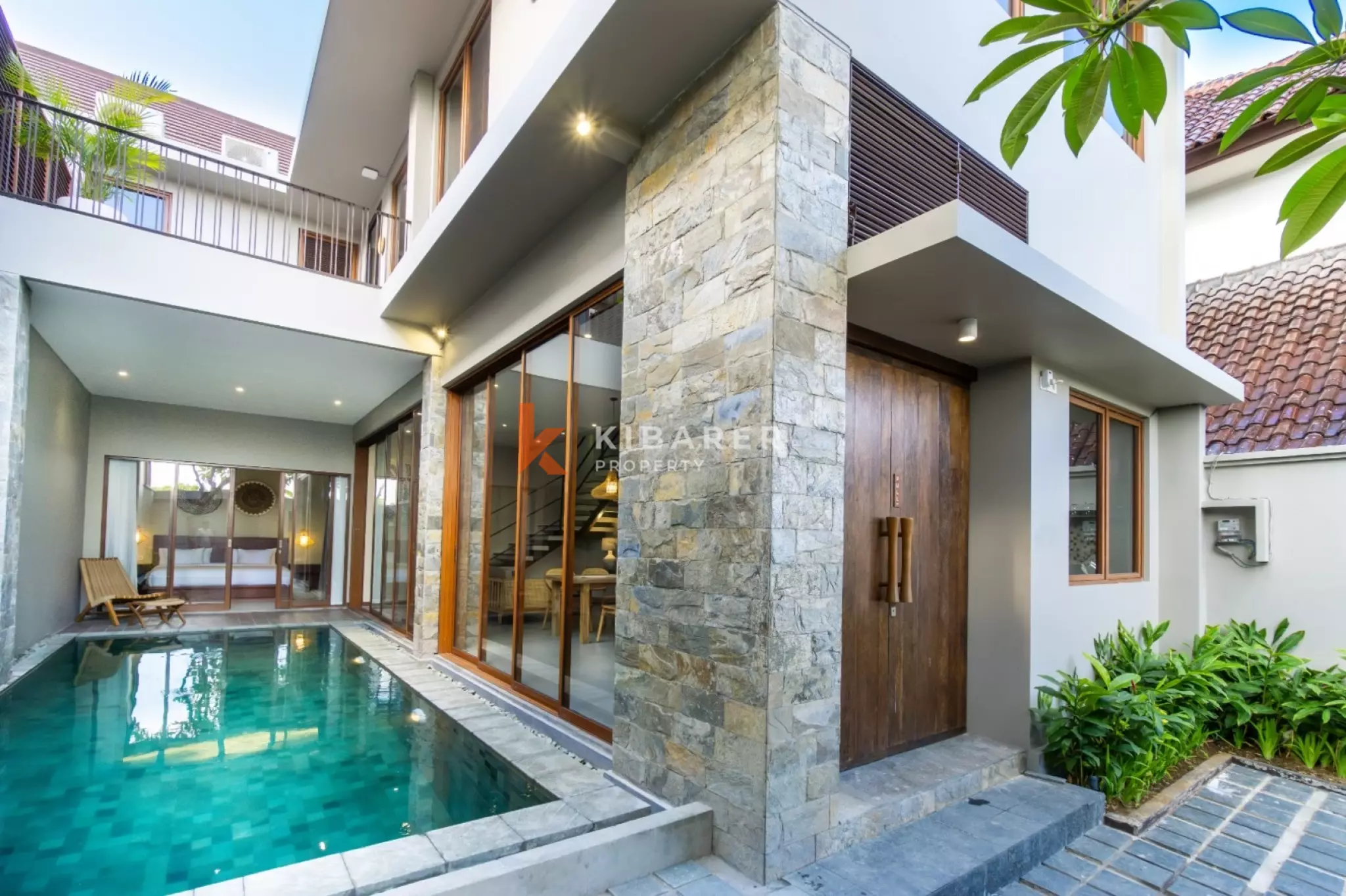 Three-Bedroom Villa with Beautiful Furnishings in Kerobokan — image 1