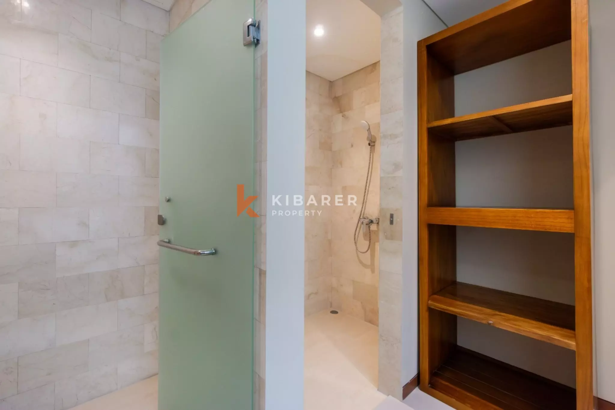 Three-Bedroom Villa with Beautiful Furnishings in Kerobokan — image 14