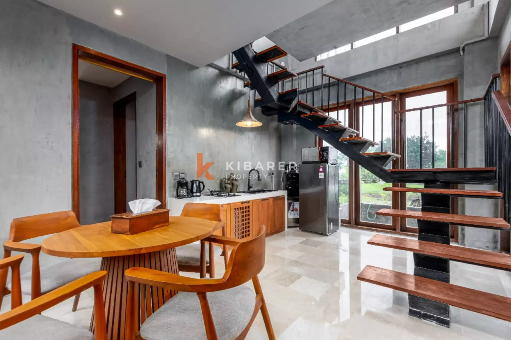 Elegant Four-Bedroom Villa with Private Pool in Cemagi — image 4