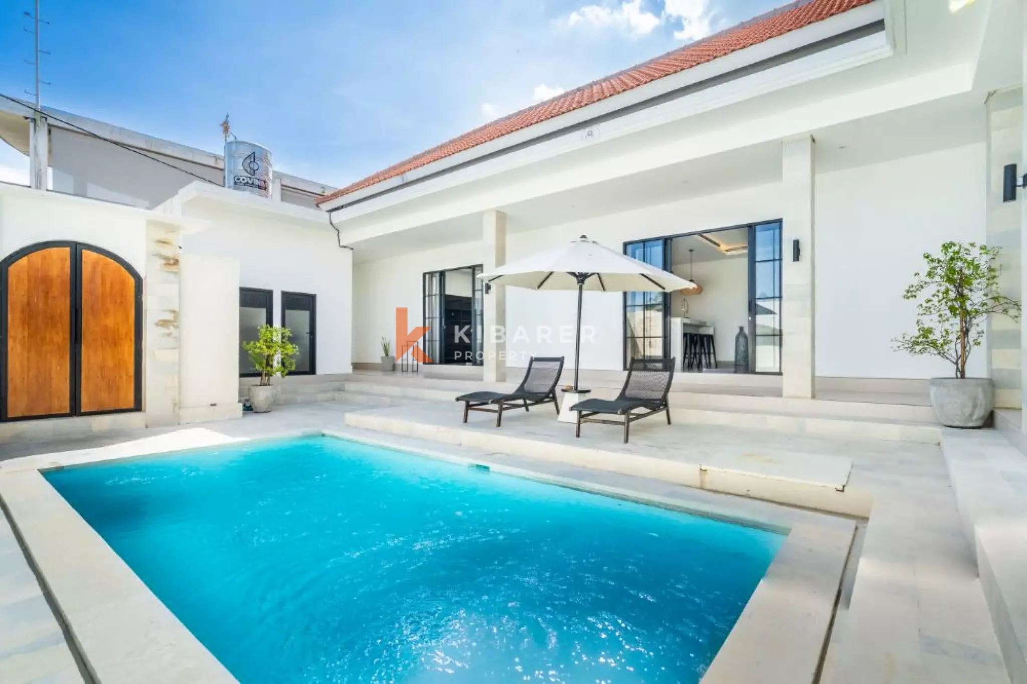 Three-Bedroom Tropical Style Villa with Swimming Pool in Canggu — image 3