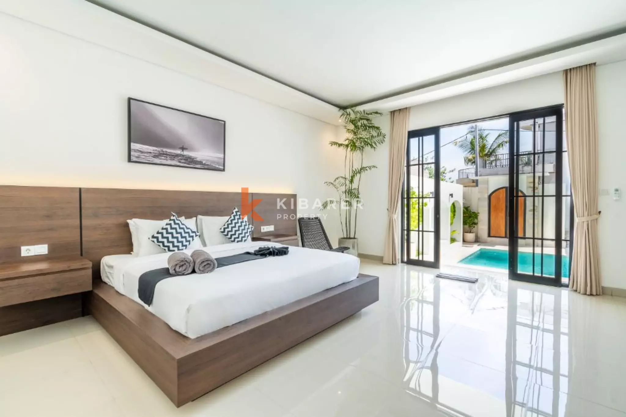Three-Bedroom Tropical Style Villa with Swimming Pool in Canggu — image 9