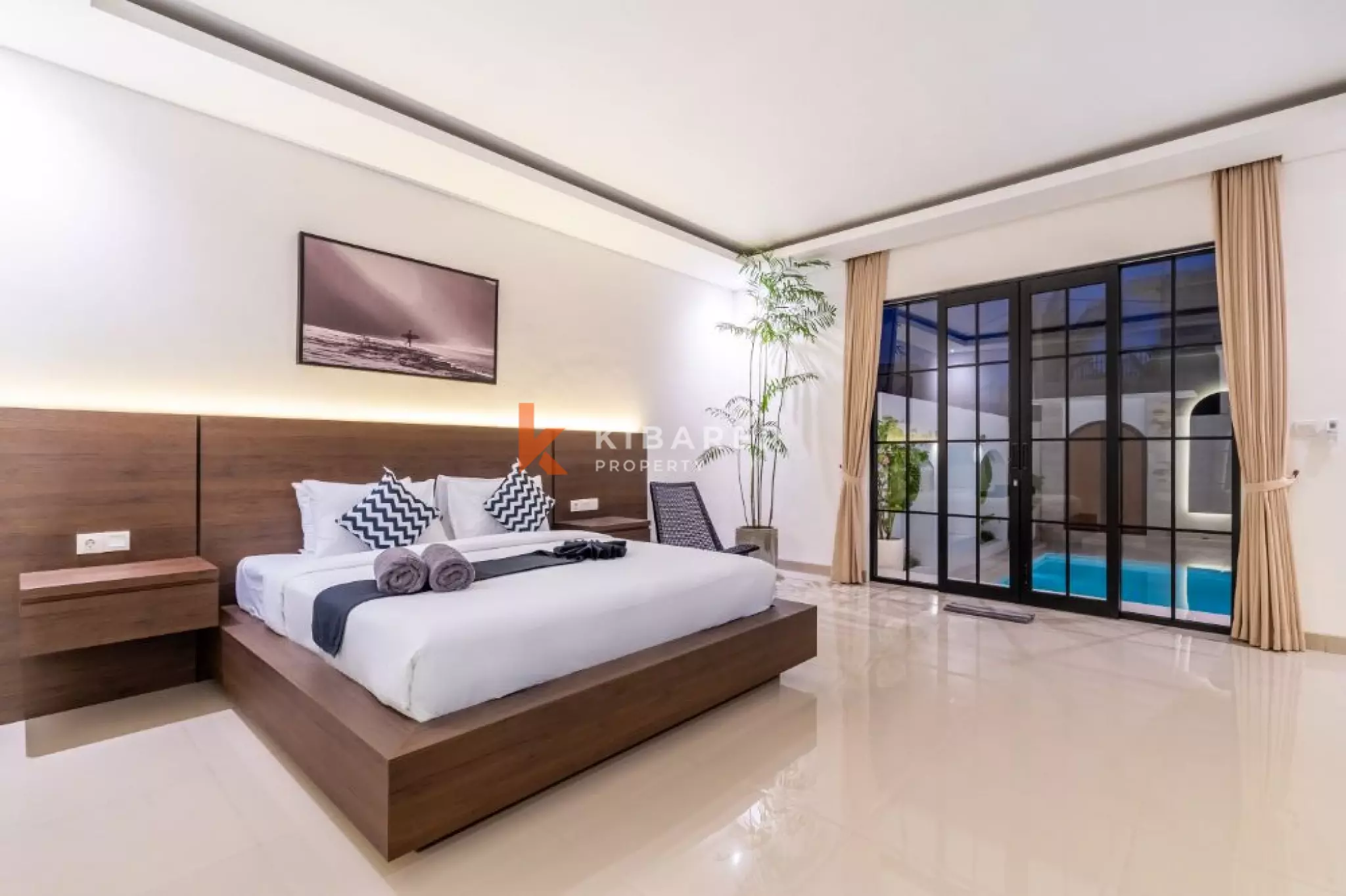Three-Bedroom Tropical Style Villa with Swimming Pool in Canggu — image 12