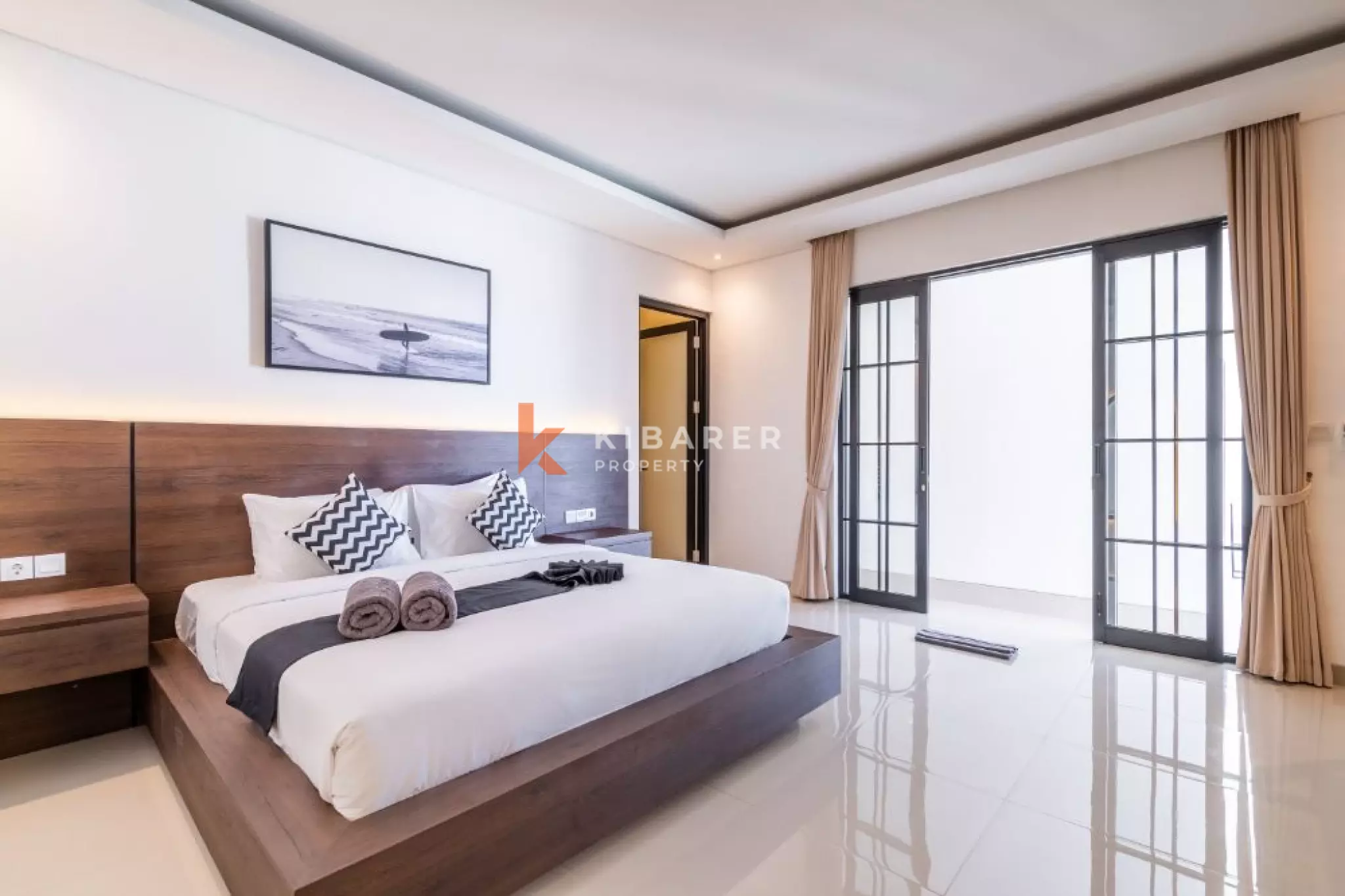 Three-Bedroom Tropical Style Villa with Swimming Pool in Canggu — image 17