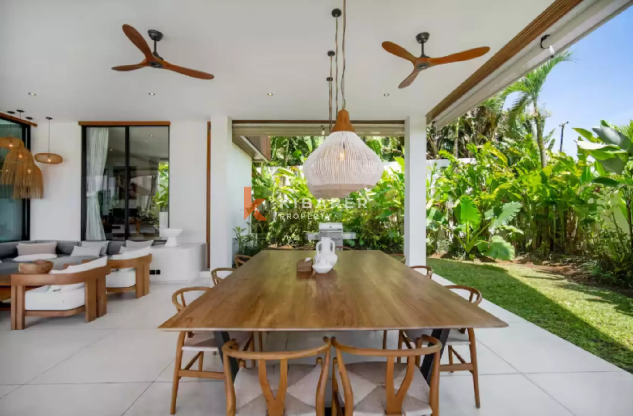 Luxury Residence with Garden – Five-Bedroom Villa in Tumbak Bayuh — image 8