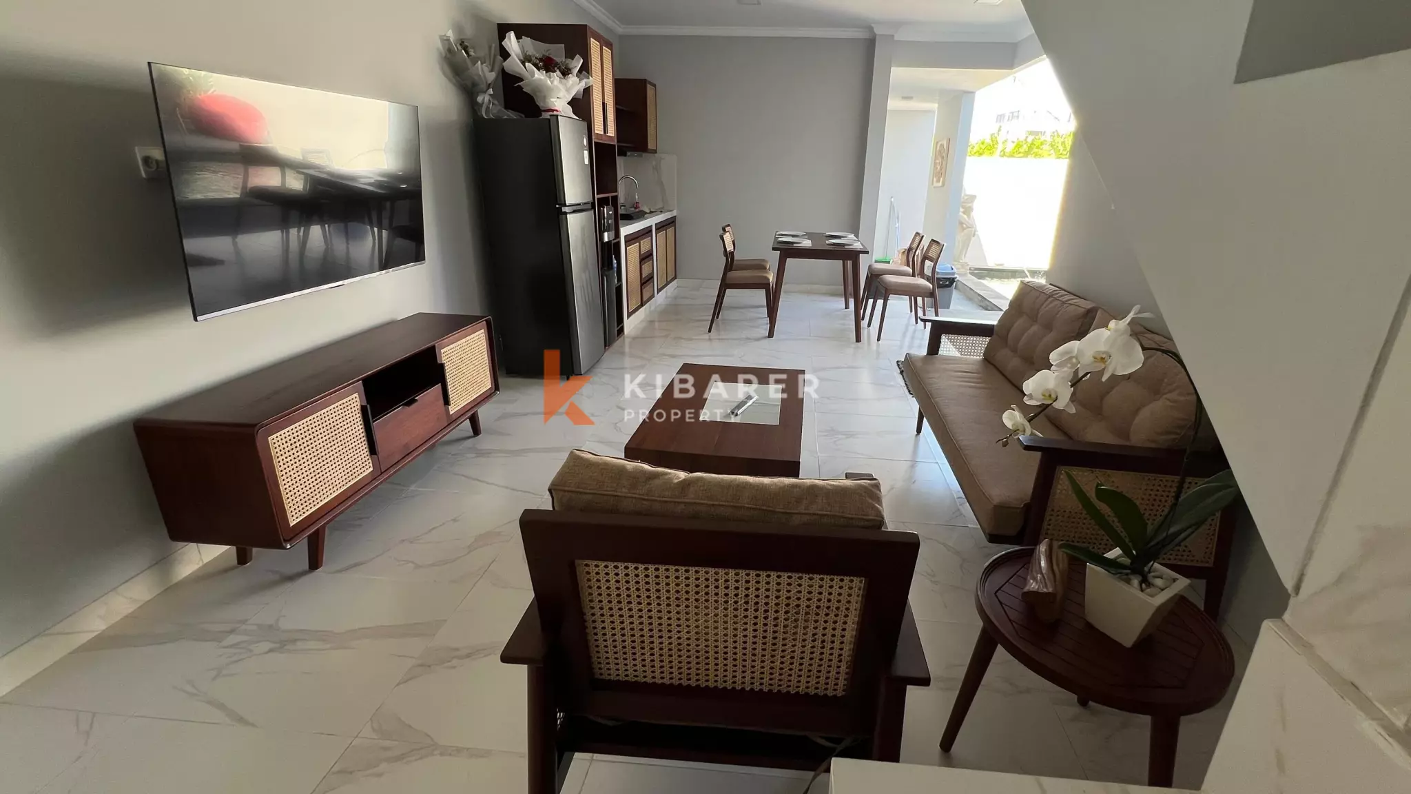 Tropical Three-Bedroom Villa with Open Living Room and Private Pool in Sanur — image 5