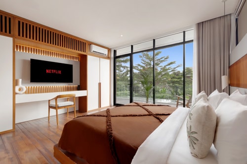 Canggu Escape 2BR Villa w/ Rooftop and Plunge Pool in Canggu, Bali — image 10