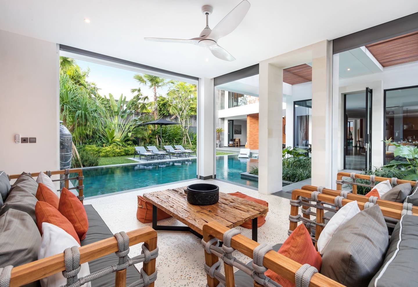 Kerobokan Villa 3907 — image 12