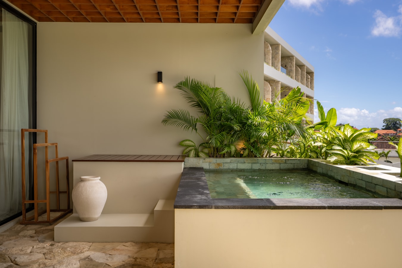 Elegant 1BR Canggu | Pool & Rice Fields Balcony in Canggu, Bali — image 11