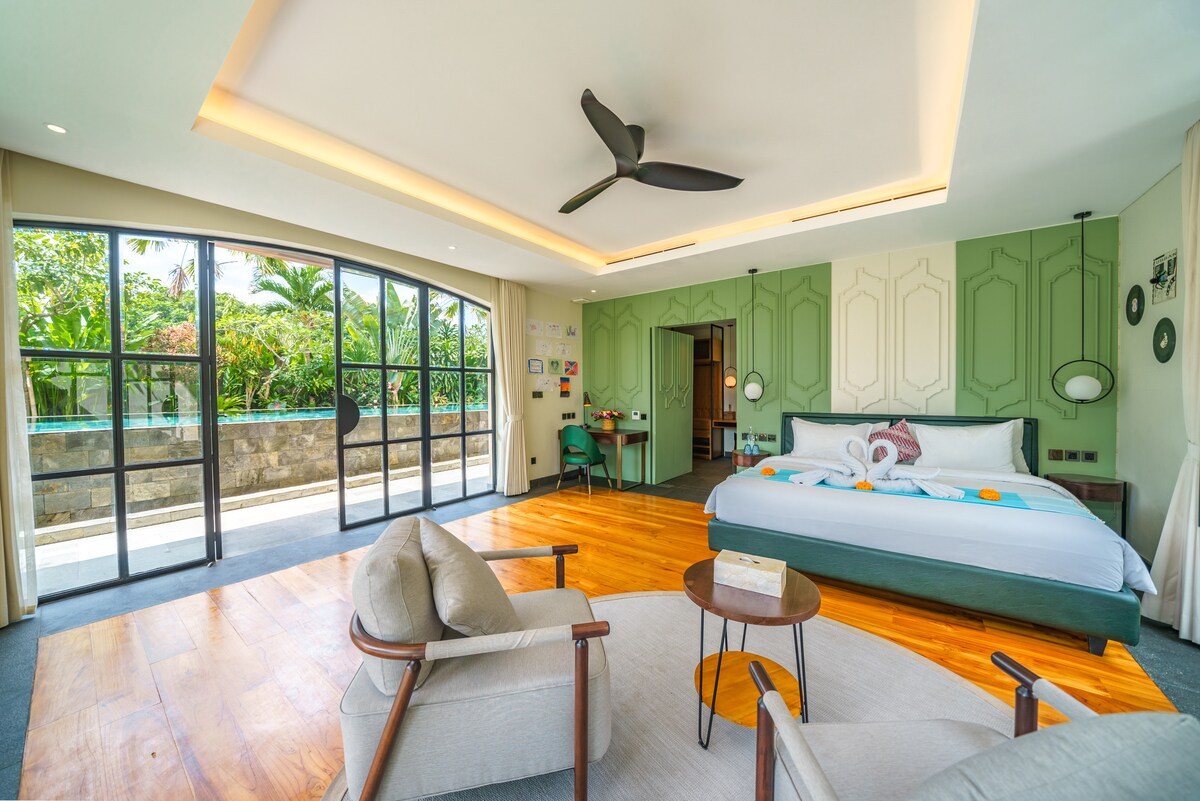La Boheme Mansion — 8BR Villa Rental in Pererenan — image 6