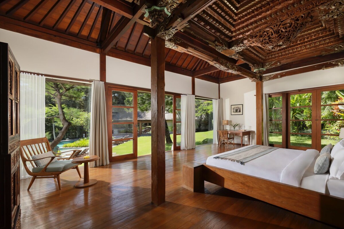 Grand Social Compound Private Villa in Canggu — image 10