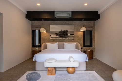 Canggu Designer 3BR Villa - Private Pool & Balcony in Pererenan, Bali — image 6