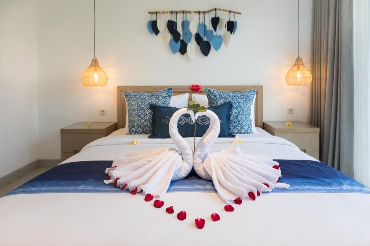 Grand Modern Sanctuary 5 Bedroom Private Villa in Canggu — image 11