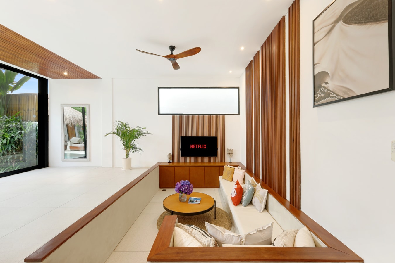 Canggu Escape 2BR Villa w/ Rooftop and Plunge Pool in Canggu, Bali — image 3