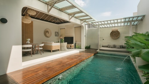 Deneva - Private Pool & Bathtub, Near Berawa Beach in Canggu, Bali — image 1