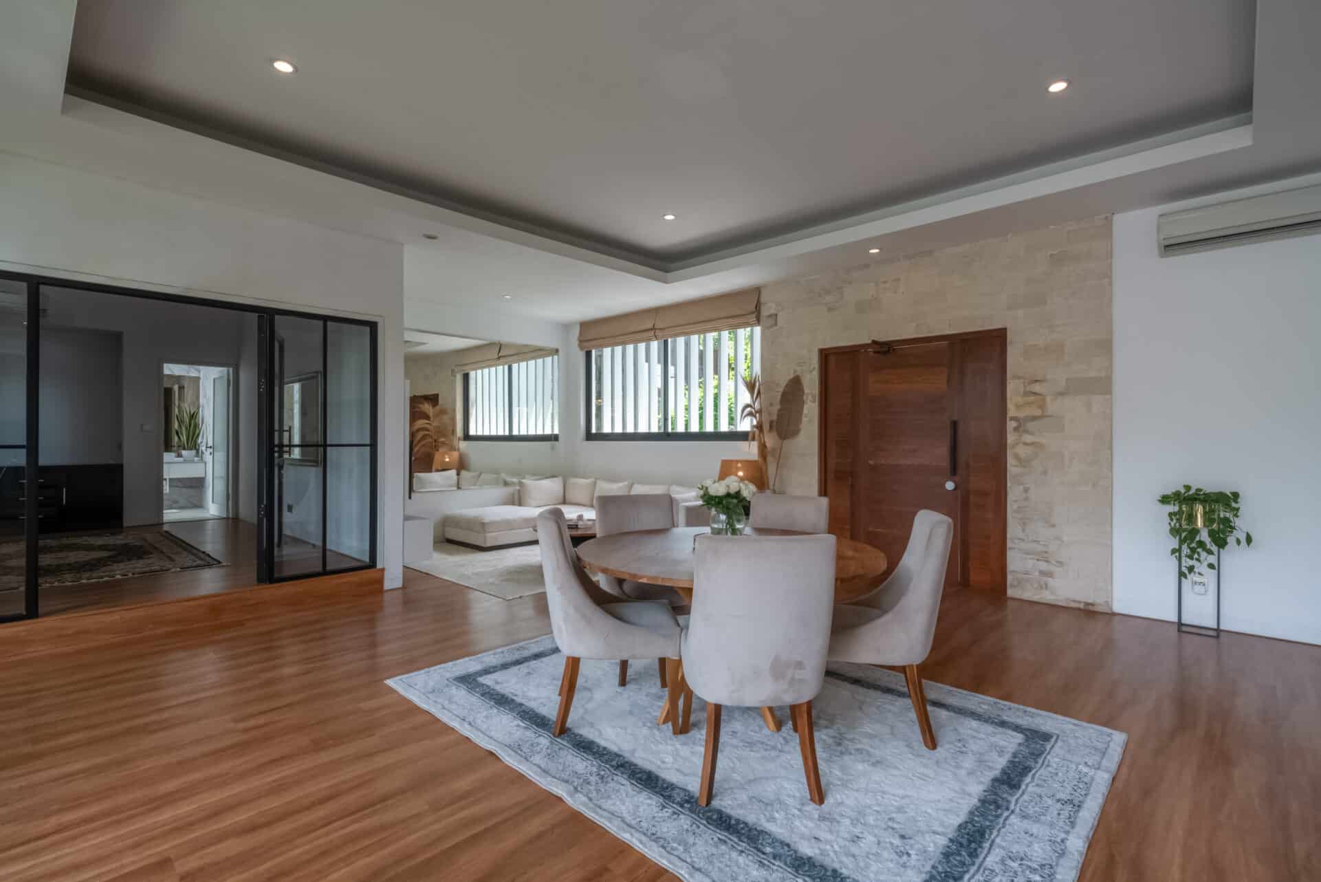 3 Bedroom Villa in Central Berawa for monthly rental — image 12