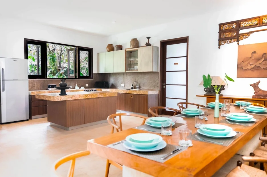 3-Bedroom Villa with Private Pool & Spacious Garden in Sanur, Bali — image 7