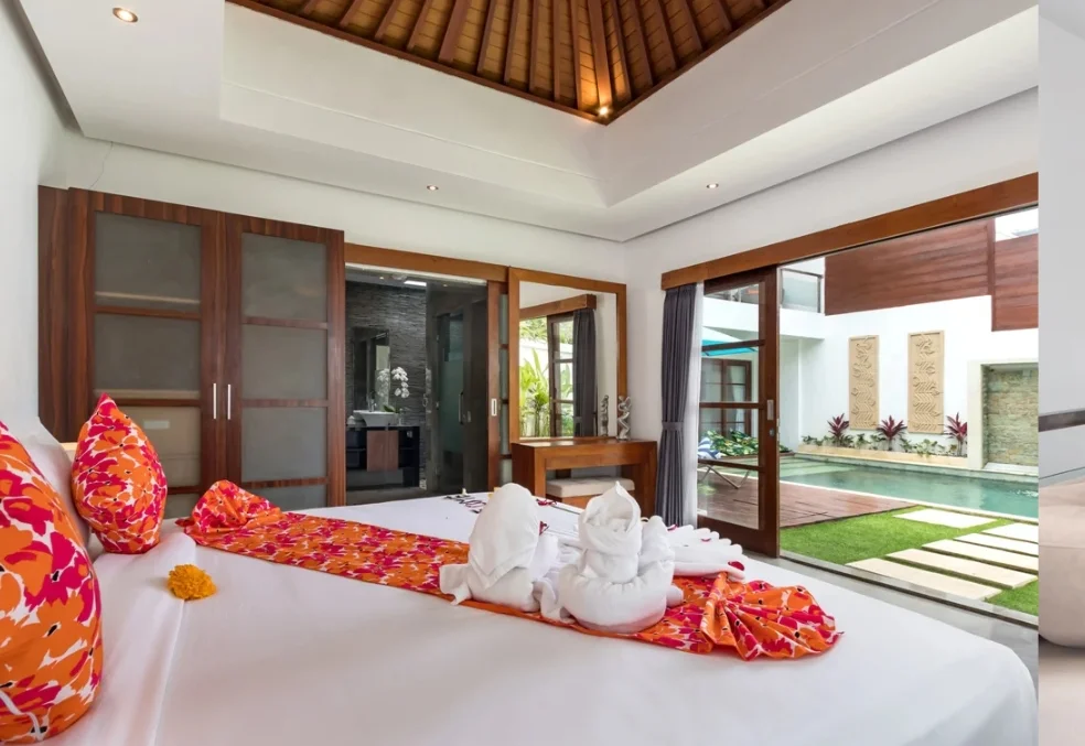 3-Bedroom Private Pool Villa Rental in Seminyak – Butler Service Villa (BVI71178) — image 6