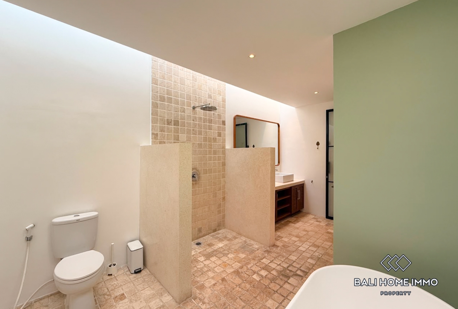3 Bedroom Family Villa For Rent in Canggu Berawa — image 13