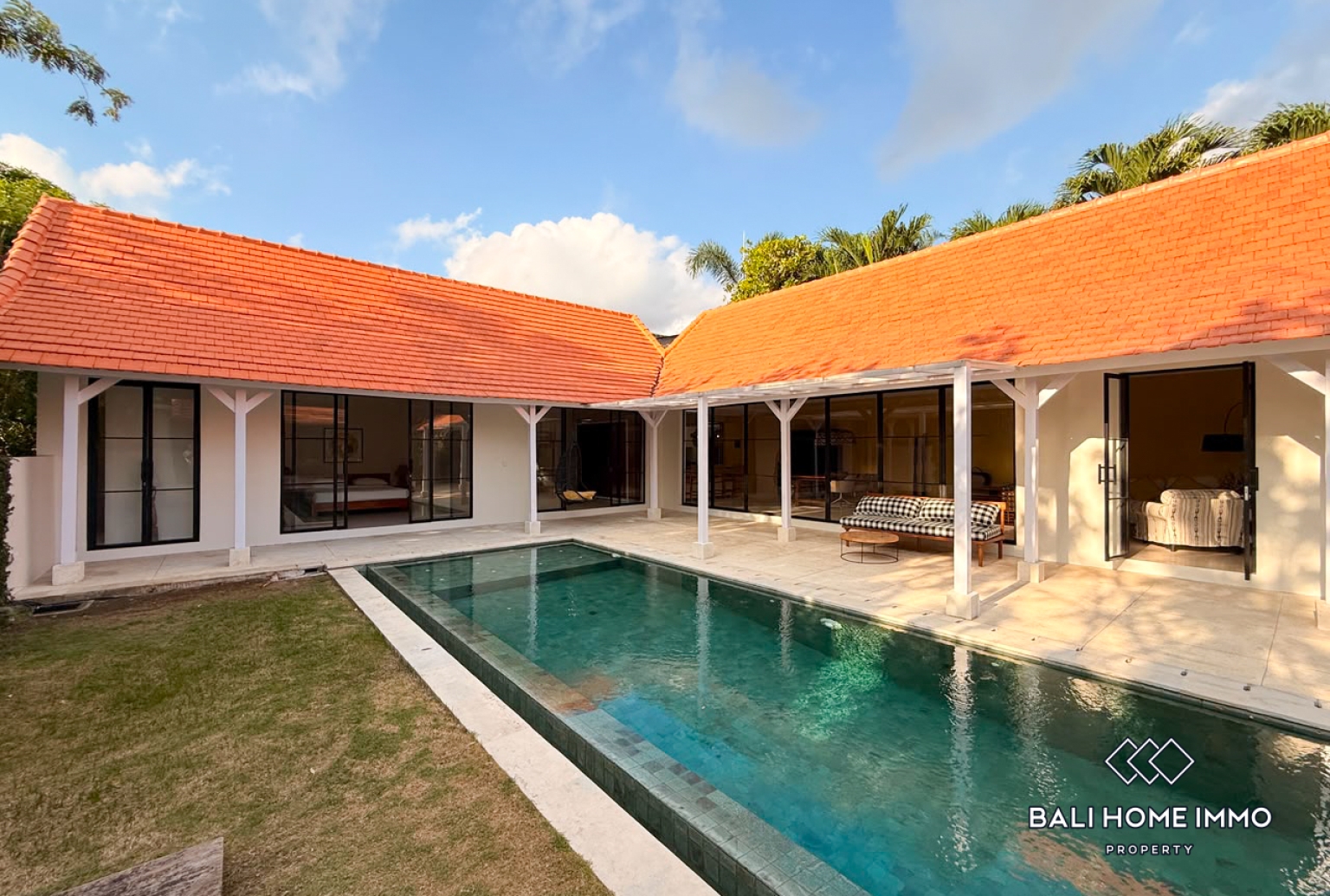 3 Bedroom Family Villa For Rent in Canggu Berawa