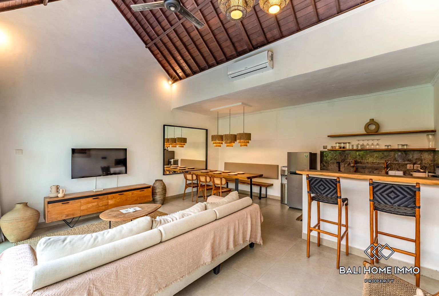 3 Bedroom Family Villa For Rent in Canggu Berawa — image 3