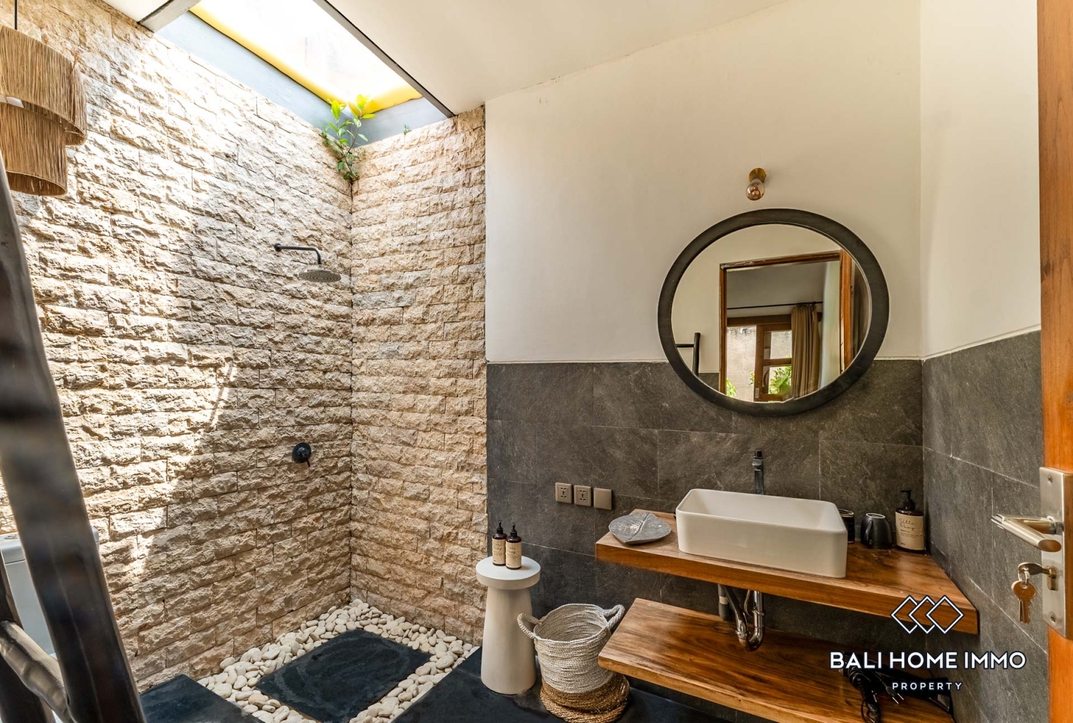 3 Bedroom Family Villa For Rent in Canggu Berawa — image 11