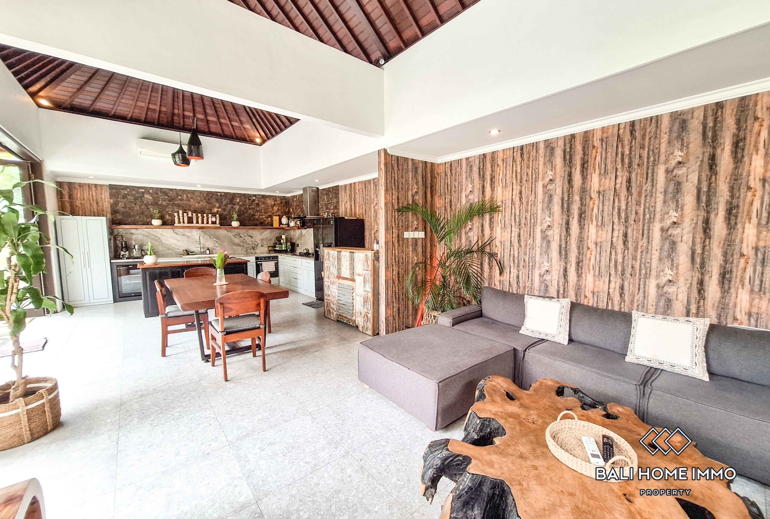3 Bedroom Family Villa for Rent in Canggu Berawa — image 3