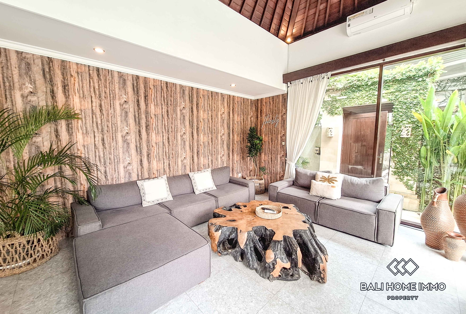 3 Bedroom Family Villa for Rent in Canggu Berawa — image 2