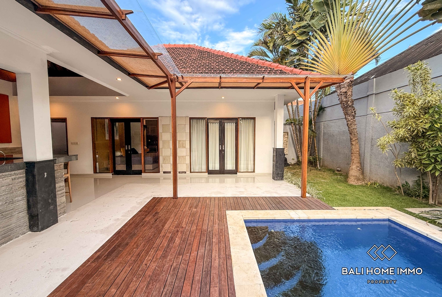 3 Bedroom Family Villa For Rent in Sanur — image 1